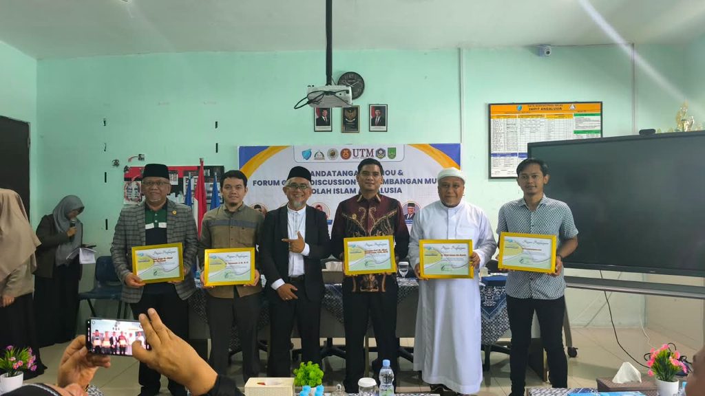 UNRIKA Gandeng UTM Malaysia dan Instansi Daerah Gelar PKM Internasional di Batam whatsapp image 2026 09 23 at 09.02.27 (2)
